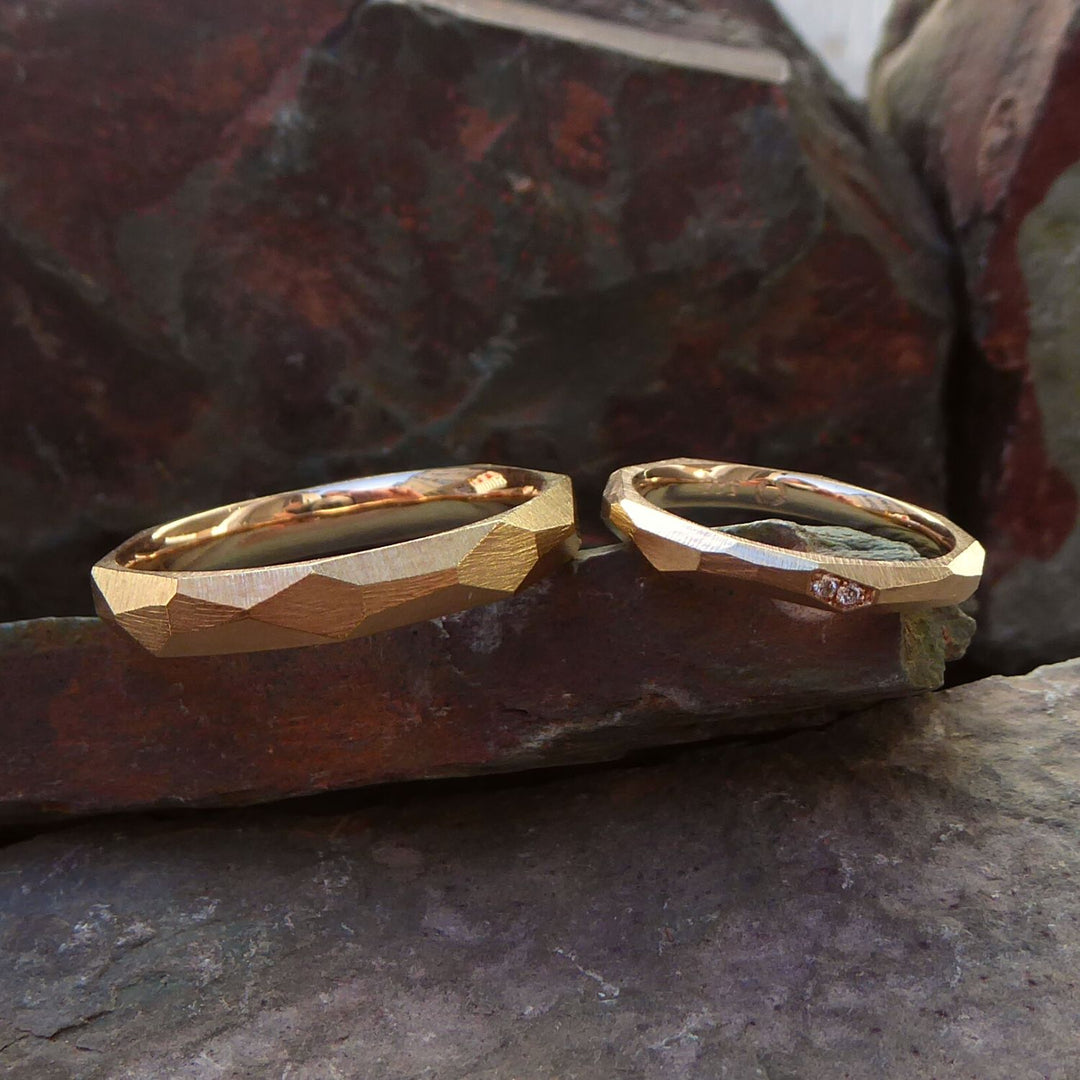 Trauringe aus umweltfreundlich gewonnenem Suomi-Waschgold